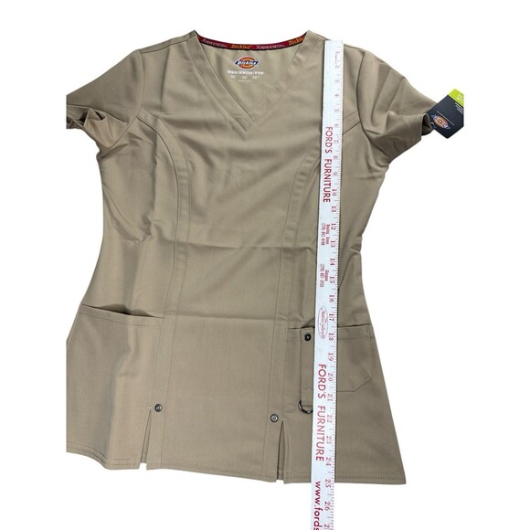 Dickies Xtreme Stretch V-Neck Scrub Top Dark Khaki Stretch XXS Pockets Medical - Picture 6 of 9